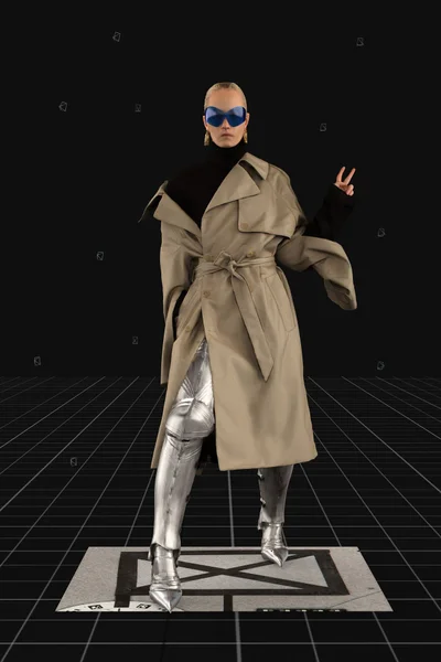 Look 18